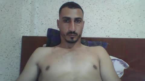 Snapshot of nadirff16 chatting on October 22, 6:20 pm V online show from October 22, 6:20 pm