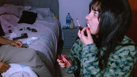 naduu__xx online show from January 8, 10:58 pm