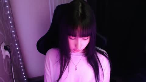 Naemi online show from December 22, 4:14 pm