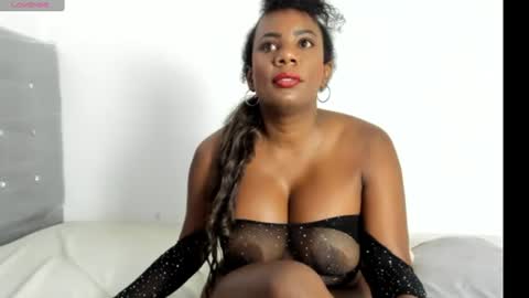 Nahomi Whesley online show from June 10, 4:28 pm
