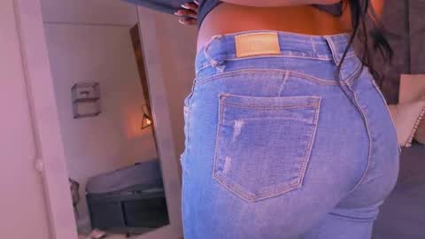  VICTORIA  online show from November 13, 8:11 pm