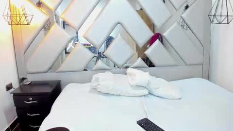 Nahomi  online show from January 16, 11:47 pm