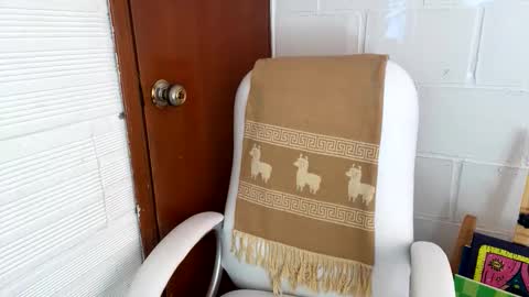 nahomy online show from February 27, 1:48 pm