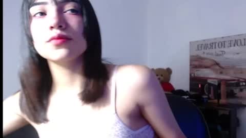 naiakit18 online show from February 20, 5:44 am