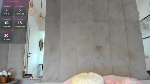 Naila online show from September 14, 7:43 am