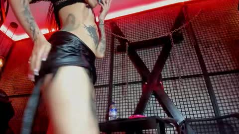 Naila online show from October 17, 6:56 pm