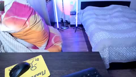 Asy no face  online show from March 10, 9:56 am