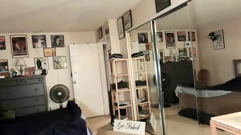 nakedmonkey online show from June 14, 3:41 am