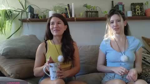 nakedpaint245477 online show from October 2, 3:11 pm