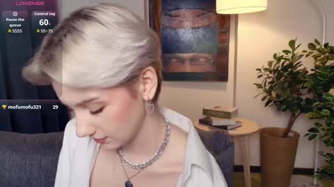 Kate online show from November 27, 1:19 pm