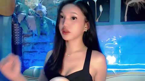 Nami online show from June 5, 1:27 pm