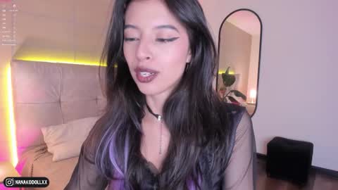 Nana  online show from February 2, 9:00 pm