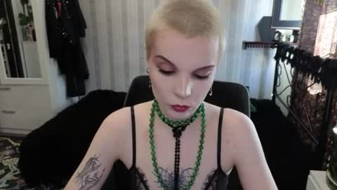 Nancy online show from July 12, 3:04 pm