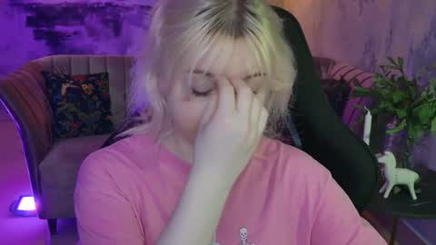 nancymartinez online show from March 8, 5:28 am