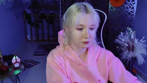 nancymartinez online show from February 25, 1:10 pm