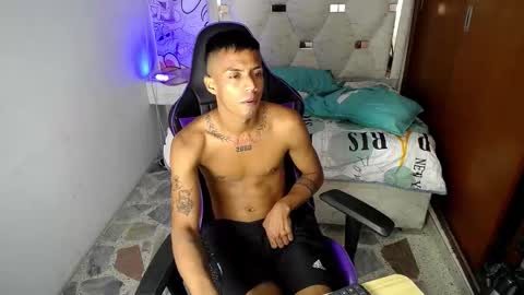 nando_col online show from February 12, 9:29 pm