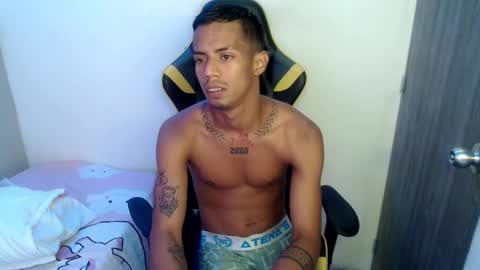 nando_col online show from February 9, 7:49 pm