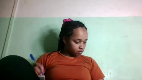 nandrianina416143 online show from June 12, 6:12 am