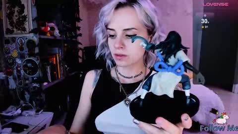 Monday-Friday 12-4 AM and 6-9 AM New York time online show from October 6, 10:05 pm