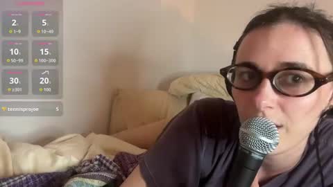Naomi      online show from July 22, 4:36 am