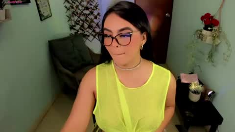 naomi_aniston online show from June 19, 2:34 pm