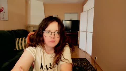 naomi_di online show from June 13, 9:42 am