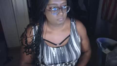 Naomi online show from December 2, 6:10 am