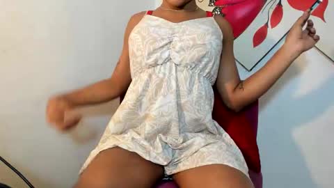 naomiwildburn online show from November 26, 7:10 pm