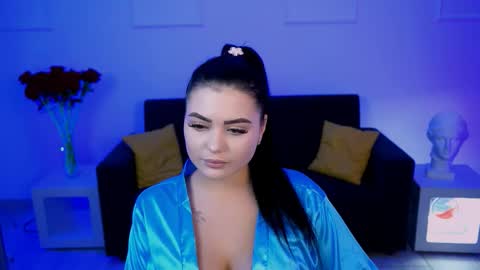 naomiwilsons online show from December 5, 1:31 pm