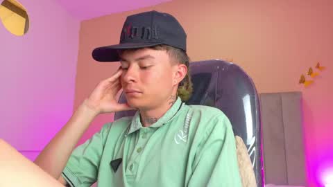 Nascary Fox online show from June 4, 2:34 pm