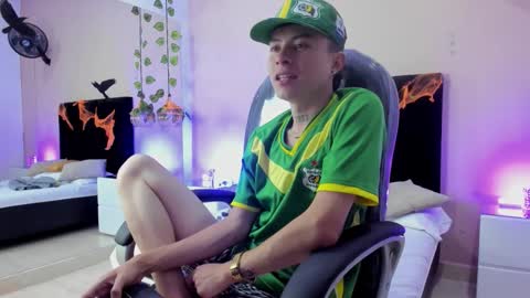 Nascary Fox online show from October 27, 9:04 pm