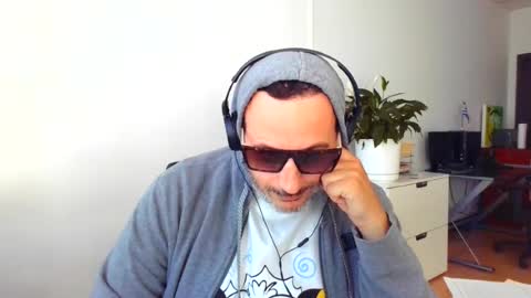nassobout online show from July 7, 9:52 pm