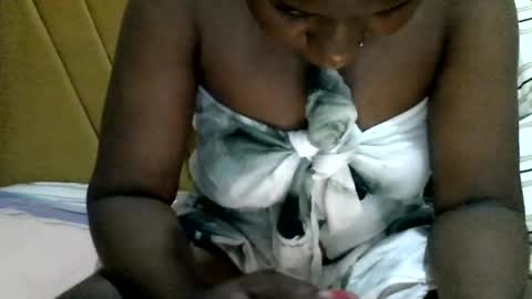 Sweet Ella online show from August 4, 3:24 am