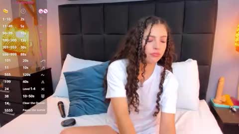 N A T A L I E online show from December 18, 12:33 pm