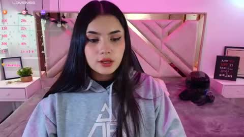 natalie  online show from June 13, 8:30 pm