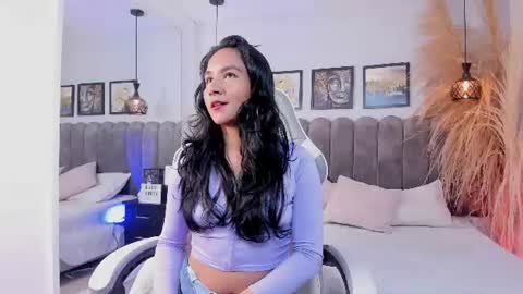 nataliee_foster_ online show from June 15, 1:03 pm