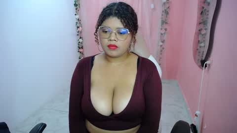 Snapshot of natalielabellex1 chatting on October 7, 10:50 pm natalielabellex1 online show from October 7, 10:50 pm