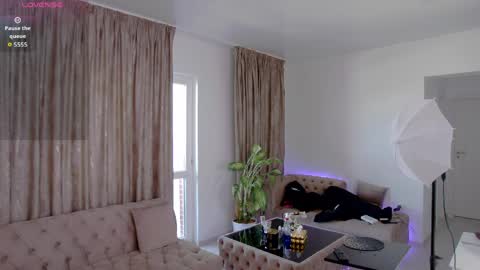 NataliePierce online show from April 5, 11:29 am