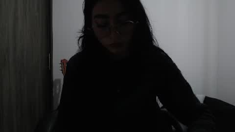   online show from June 10, 8:18 pm