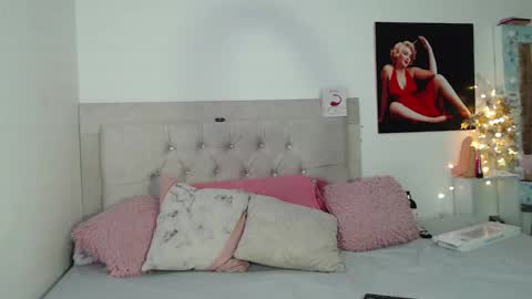 natashagil online show from December 3, 2:09 am