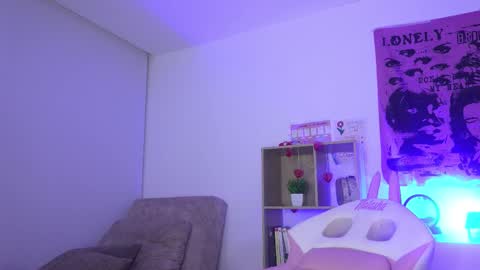 Natasha Independent model online show from November 11, 4:58 am