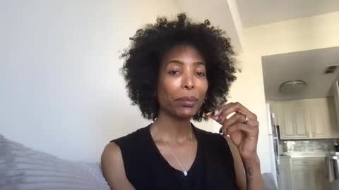 Natassia Dreams online show from January 14, 11:35 pm