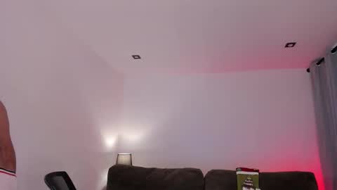 Nate Ocean online show from December 4, 1:27 am