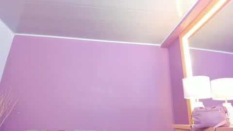 nathalie rossel online show from April 1, 6:27 pm