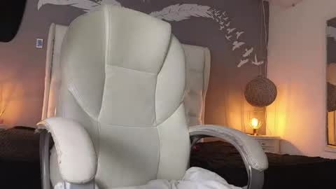 nathaly_blue online show from December 17, 10:32 pm