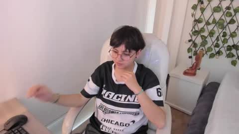 nathalyy_ds online show from November 26, 7:10 pm