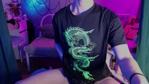 N A T H AN online show from November 1, 6:18 pm