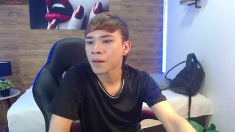 nathanclay online show from April 7, 3:08 am