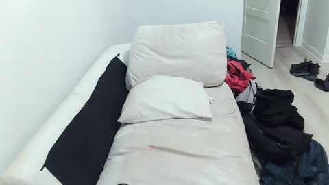 natou3x online show from September 9, 5:35 pm