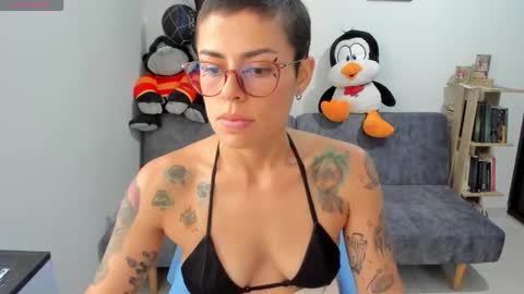 natt_op online show from October 18, 9:08 pm